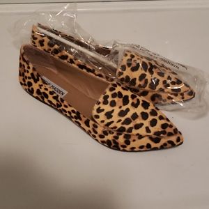 Brand new Steve madden leather flats